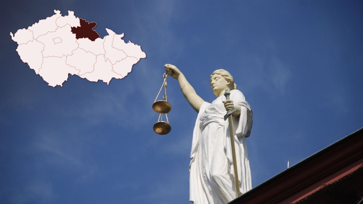 Královéhradecký soud uznal vinnými všech 27 obžalovaných v kauze podvodů